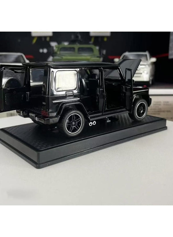 Mercedes-Benz AMG G63 G CLASS Concept – Premium Black Model SUV with Opening Doors, Perfect for Gifts, Office Desk Decoration, Kids’ Rooms, and Collectors